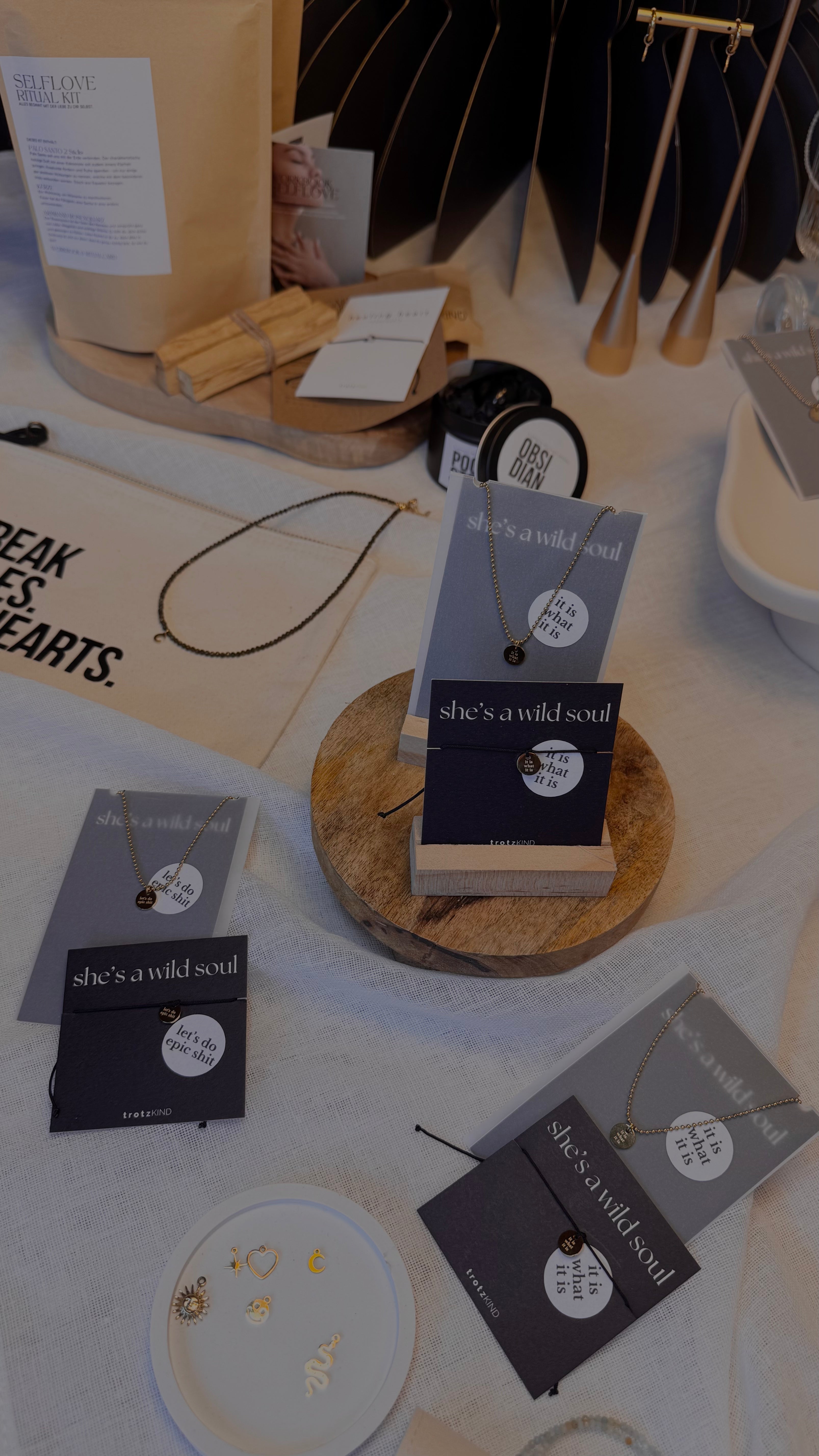 ARMBAND Let's do epic shit