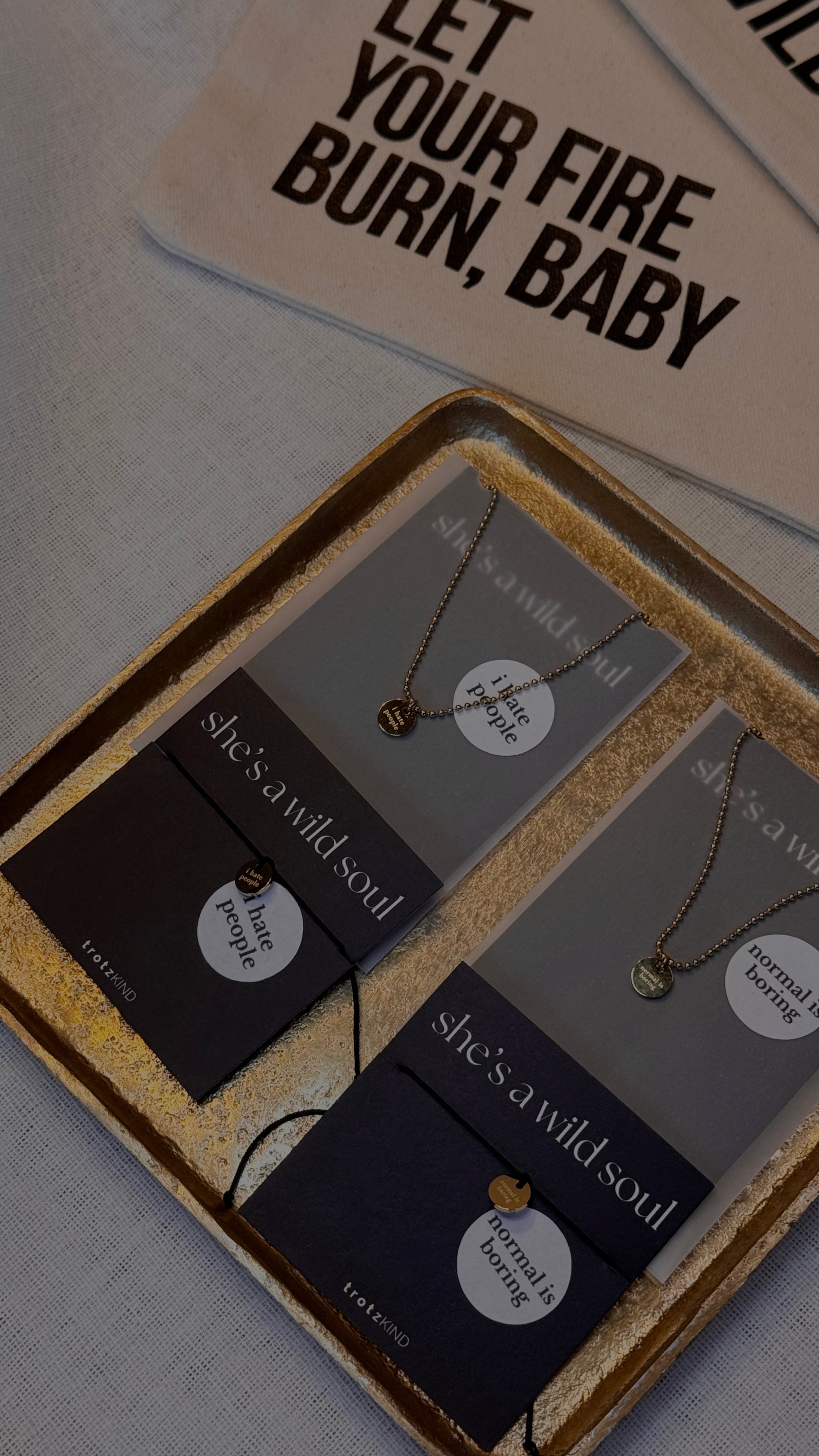 ARMBAND I hate people