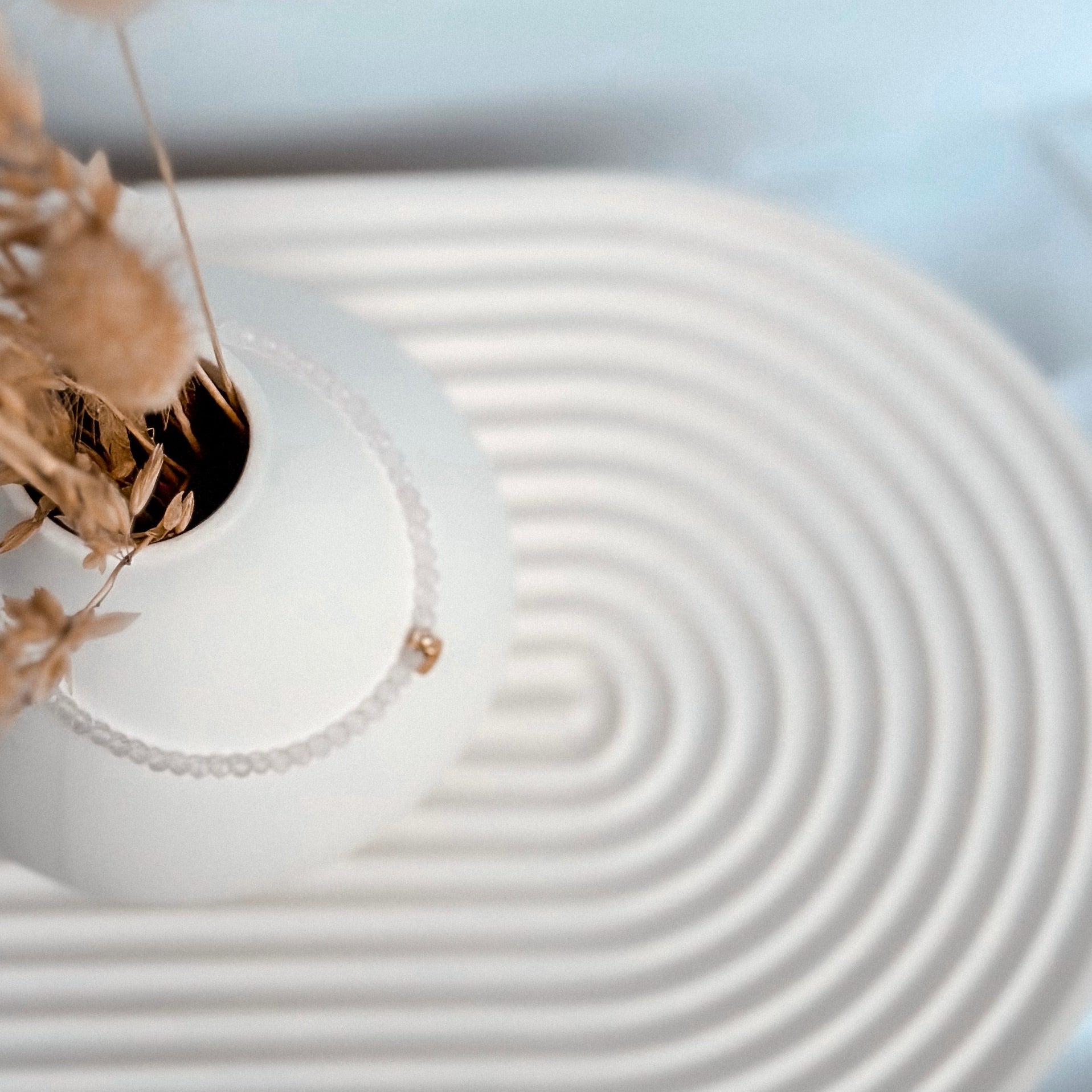 ARMBAND Mondstein Feminine Energy